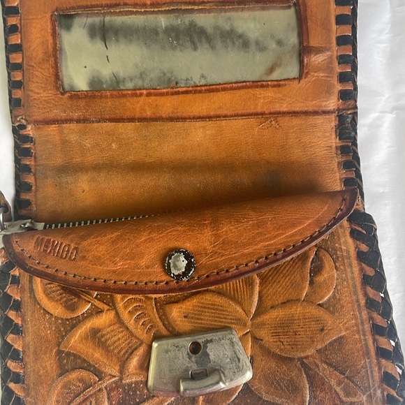 Vintage Hand Tooled Leather Wallet Floral Mexico - Picture 4 of 9
